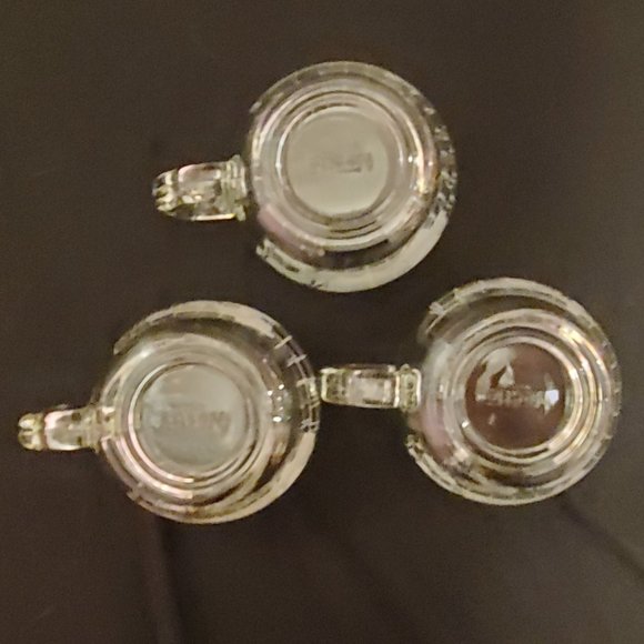 Nestle Frosted Glass World Mugs - Picture 7 of 7